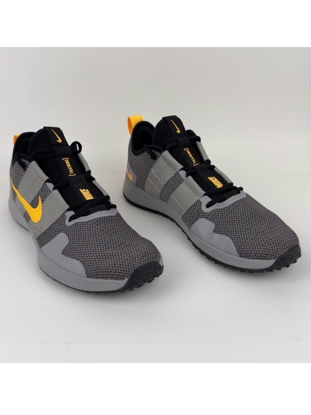 Nike Varsity Compete TR 2 Men's 10.5 Gray Orange Training Shoes AT1239-006